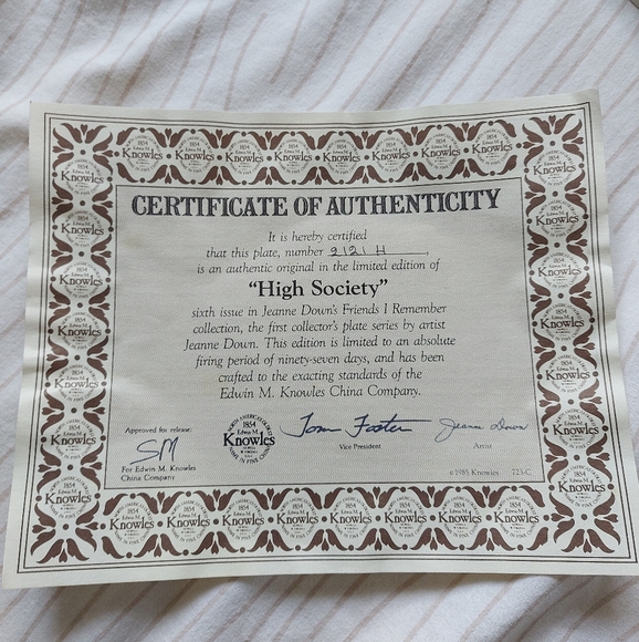 "High Society" Knowles Plate - Picture 6 of 7